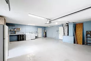 817 Berry Hill Cir, Fruitland Park, FL 34731 - Photo 33