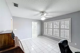 817 Berry Hill Cir, Fruitland Park, FL 34731 - Photo 27