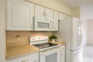 1547 Lake Villa Dr, Tavares, FL 32778 - Photo 11