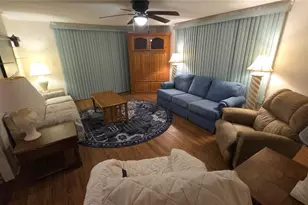 252 Pinewood Dr, Eustis, FL 32726 - Photo 7