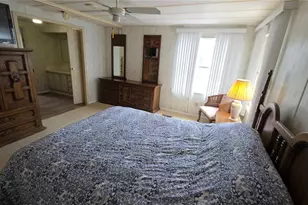 252 Pinewood Dr, Eustis, FL 32726 - Photo 11