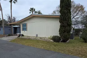252 Pinewood Dr, Eustis, FL 32726 - Photo 3