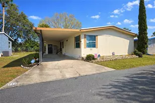 252 Pinewood Dr, Eustis, FL 32726 - Photo 1