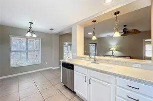 26815 White Plains Way, Leesburg, FL 34748 - Photo 13