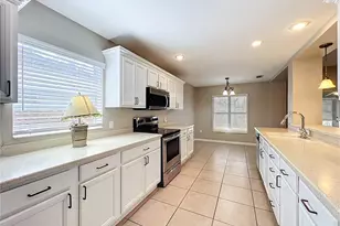 26815 White Plains Way, Leesburg, FL 34748 - Photo 11