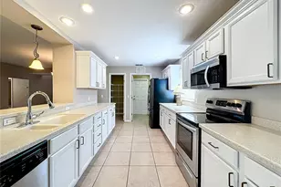 26815 White Plains Way, Leesburg, FL 34748 - Photo 15