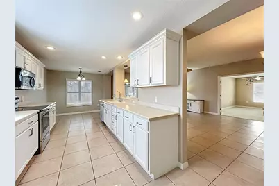26815 White Plains Way, Leesburg, FL 34748 - Photo 11