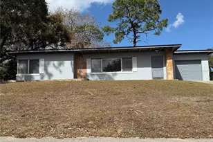 754 Pine Ln, Clermont, FL 34711 - Photo 3