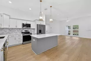 1511 Co Rd 243A, Wildwood, FL 34785 - Photo 11