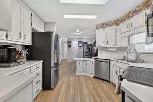 156 Royal Palm Dr, Leesburg, FL 34748 - Photo 21