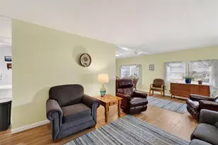 156 Royal Palm Dr, Leesburg, FL 34748 - Photo 11