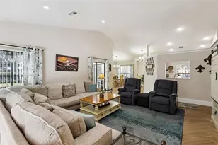 33004 Joel Ct, Leesburg, FL 34788 - Photo 7