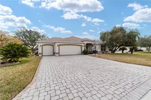 8761 SE 168th Kittredge Loop, The Villages, FL 32162 - Photo 3