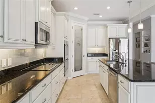 812 San Raphael St, Poinciana, FL 34759 - Photo 15