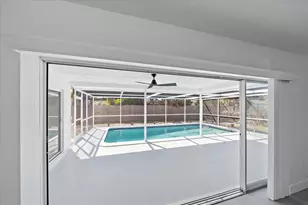 2210 Blackwood Dr, Venice, FL 34293 - Photo 7