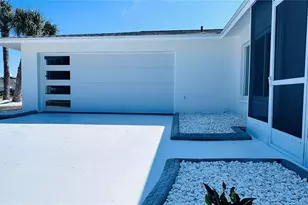 2210 Blackwood Dr, Venice, FL 34293 - Photo 3