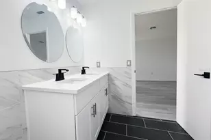 2210 Blackwood Dr, Venice, FL 34293 - Photo 27