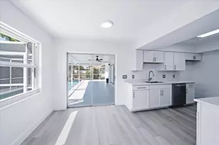 2210 Blackwood Dr, Venice, FL 34293 - Photo 13