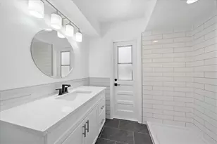 2210 Blackwood Dr, Venice, FL 34293 - Photo 21