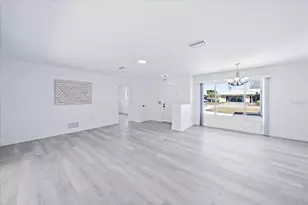 2210 Blackwood Dr, Venice, FL 34293 - Photo 11