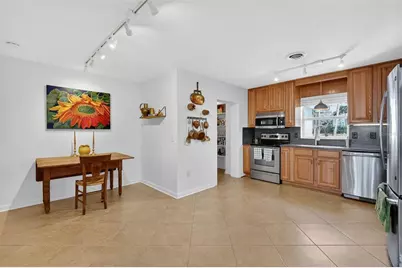 33225 Lakeshore Drive, Tavares, FL 32778 - Photo 15