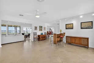 33225 Lakeshore Dr, Tavares, FL 32778 - Photo 11