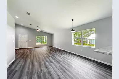 919 Cr 482C, Lake Panasoffkee, FL 33538 - Photo 11