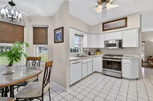 21618 Queen Elizabeth Ct, Leesburg, FL 34748 - Photo 19