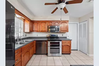 6131 Sparling Hills Circle, Orlando, FL 32808 - Photo 3