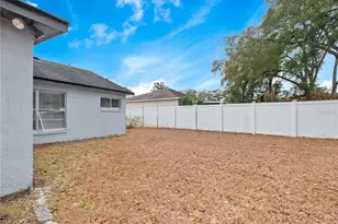 6131 Sparling Hills Cir, Orlando, FL 32808 - Photo 17