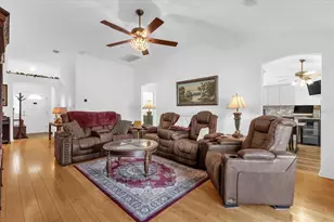 1462 Pelican Path, The Villages, FL 32162 - Photo 5