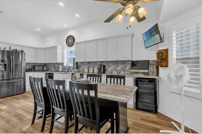 1462 Pelican Path, The Villages, FL 32162 - Photo 7