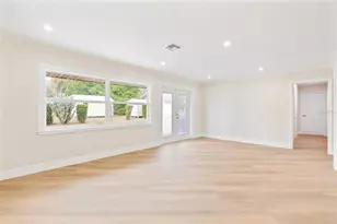 1310 E Crooked Lake Dr, Eustis, FL 32726 - Photo 9