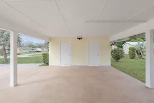 1310 E Crooked Lake Dr, Eustis, FL 32726 - Photo 27