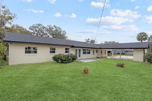 1310 E Crooked Lake Dr, Eustis, FL 32726 - Photo 33