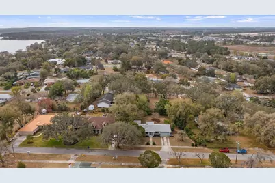 107 E Magnolia Avenue, Howey in the Hills, FL 34737 - Photo 41