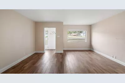 107 E Magnolia Avenue, Howey in the Hills, FL 34737 - Photo 7