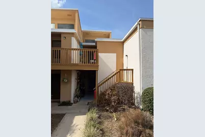 1051 S Highland Street #3D, Mount Dora, FL 32757 - Photo 1