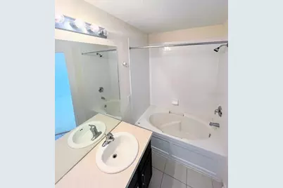 2534 Maneshaw Lane, Kissimmee, FL 34747 - Photo 21