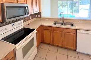 2534 Maneshaw Ln, Kissimmee, FL 34747 - Photo 5