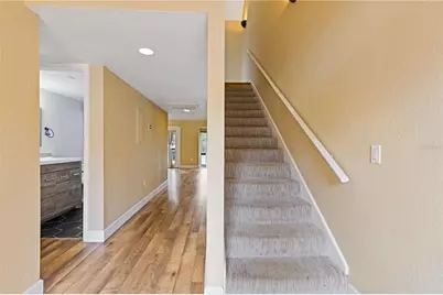 1621 NE 2nd Street #302, Ocala, FL 34470 - Photo 3