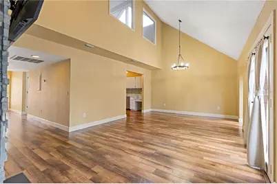 1621 NE 2nd Street #302, Ocala, FL 34470 - Photo 5