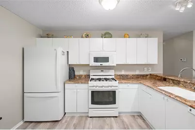 17360 SE 78th Draughton Court, The Villages, FL 32162 - Photo 15