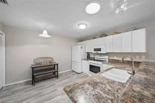 17360 SE 78th Draughton Ct, The Villages, FL 32162 - Photo 13