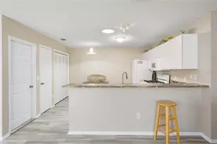 17360 SE 78th Draughton Ct, The Villages, FL 32162 - Photo 11