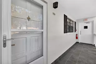 101 N Grandview St, Mount Dora, FL 32757 - Photo 3