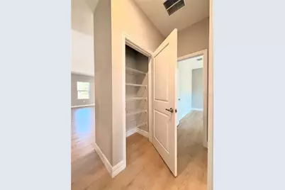 132 W Prairie Street, Center Hill, FL 33514 - Photo 17