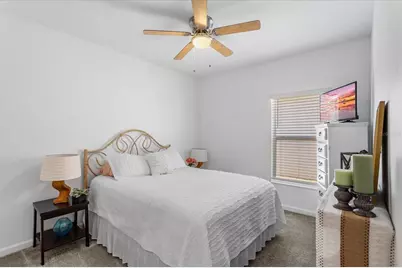 1805 Heart Lake Drive, Groveland, FL 34736 - Photo 17