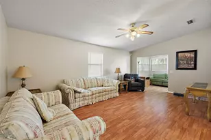 1729 Lauren Ln, The Villages, FL 32159 - Photo 7