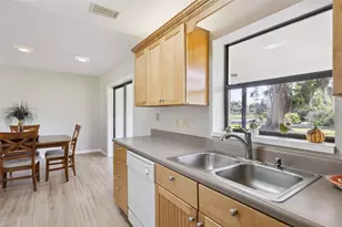 709 Lakeshore Dr, Eustis, FL 32726 - Photo 29